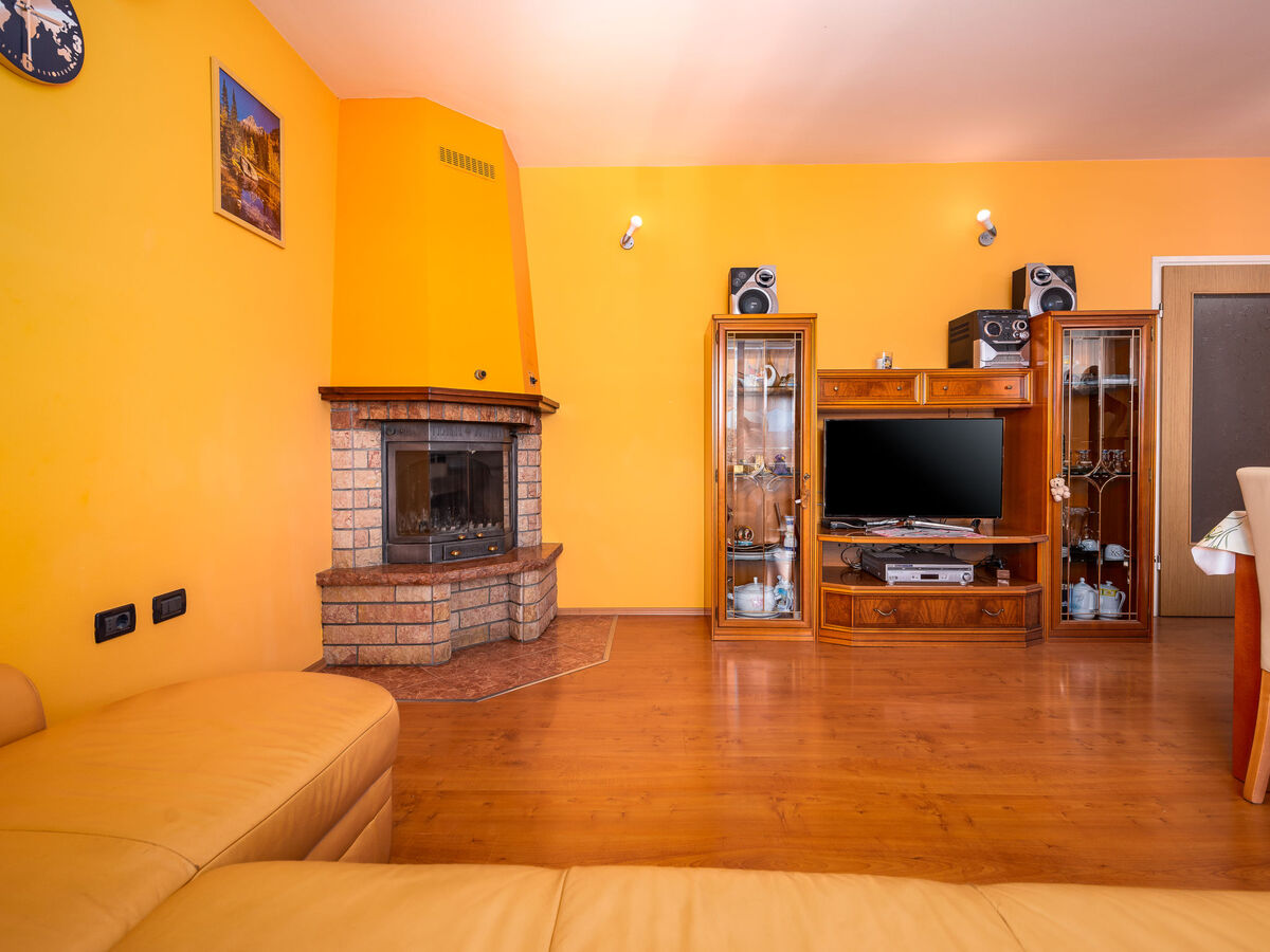Villa Semy : maison 5 chambres avec piscine à Bazgalji - Photo 11