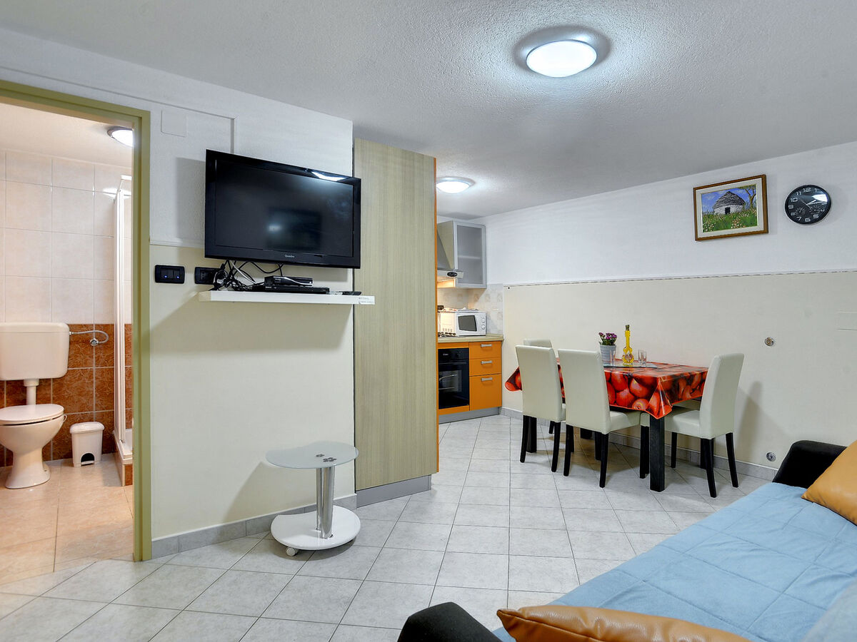 Villa Semy : maison 5 chambres avec piscine à Bazgalji - Photo 20