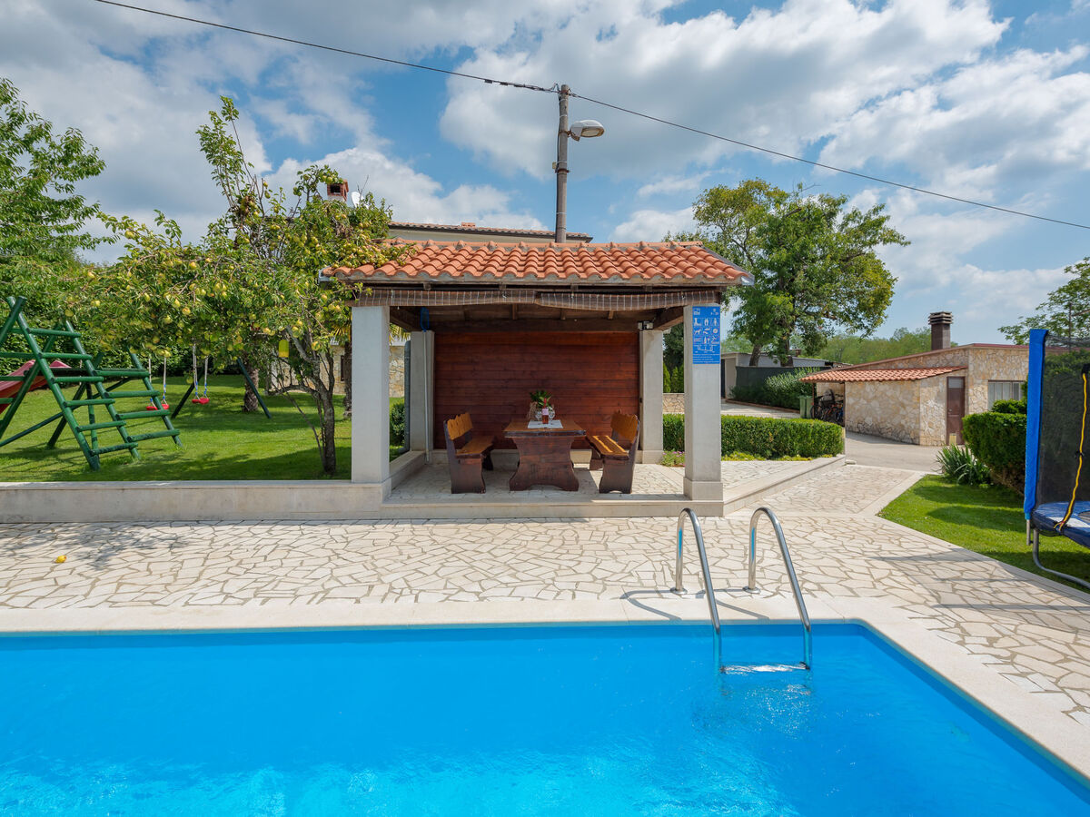 Villa Semy : maison 5 chambres avec piscine à Bazgalji - Photo 27