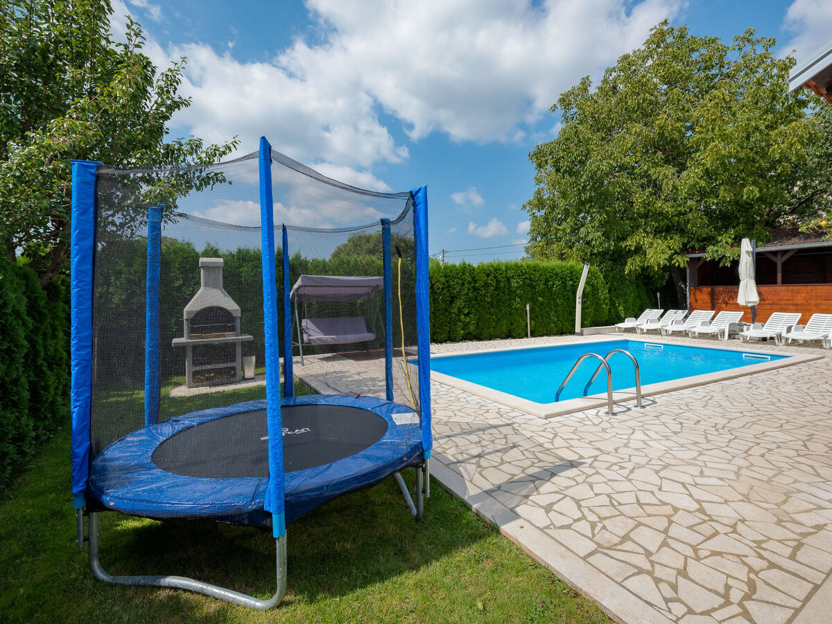 Villa Semy : maison 5 chambres avec piscine à Bazgalji - Photo 28