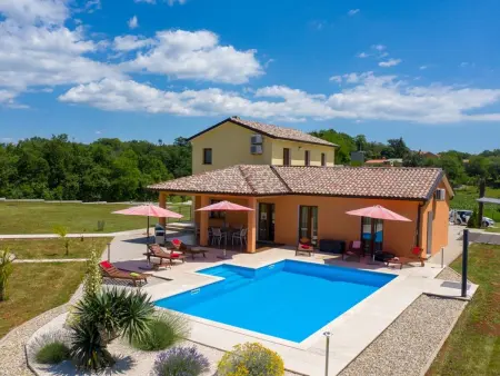 Villa Frankovici, maison 3 chambres avec piscine : photo 2