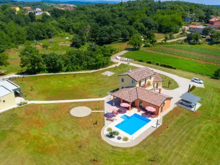 Villa Frankovici, maison 3 chambres avec piscine : photo 4
