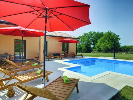 Villa Frankovici, maison 3 chambres avec piscine : photo 5