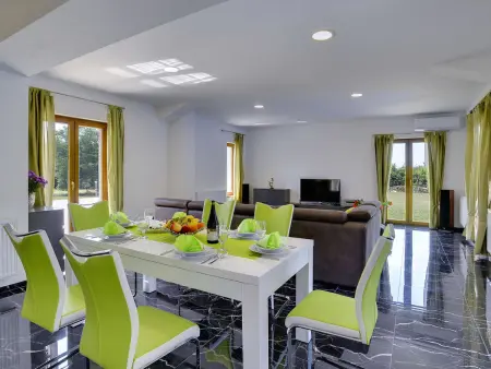 Villa Frankovici, maison 3 chambres avec piscine : photo 12