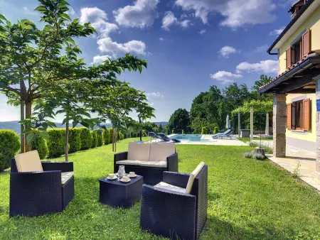 Villa Bella, maison 4 chambres avec piscine à Bazgalji : photo 10