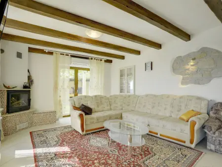 Villa Bella, maison 4 chambres avec piscine à Bazgalji : photo 13