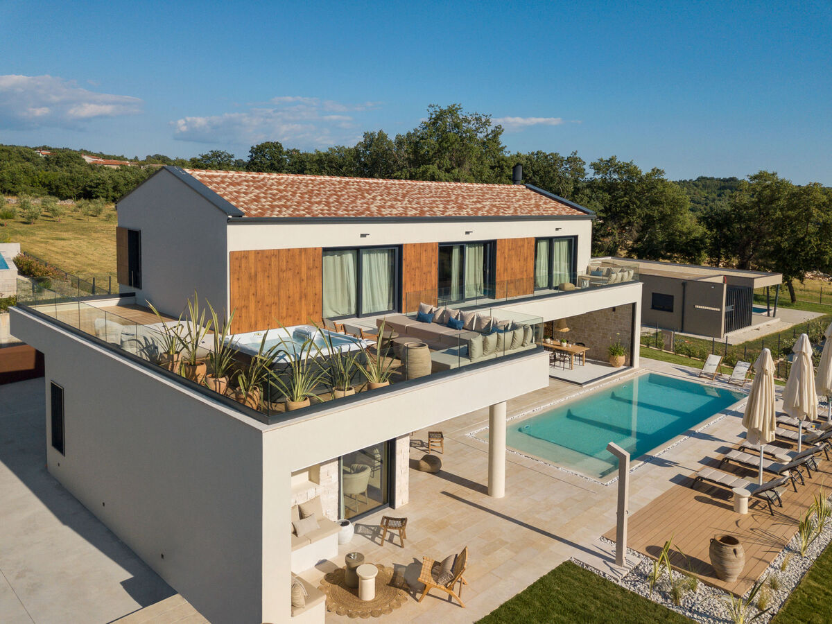 Casa Novita – villa de luxe à Bazgalji, piscine chauffée - Photo 1