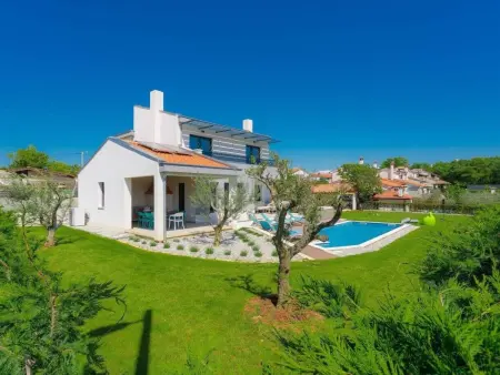 Villa Grande, 4 chambres avec piscine et jacuzzi à Poreč : photo 5