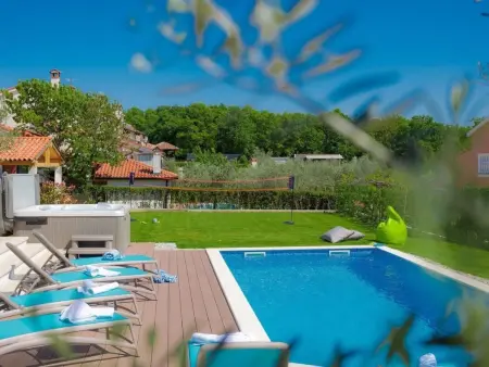 Villa Grande, 4 chambres avec piscine et jacuzzi à Poreč : photo 7