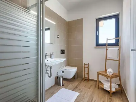 Villa Grande, 4 chambres avec piscine et jacuzzi à Poreč : photo 13