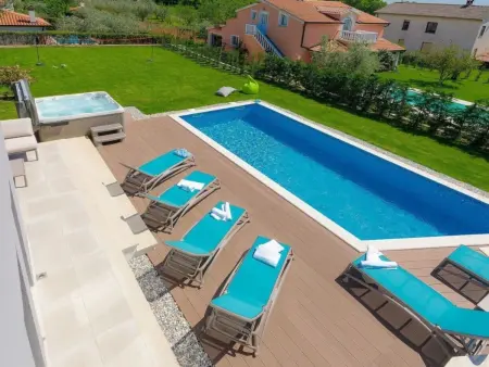 Villa Grande, 4 chambres avec piscine et jacuzzi à Poreč : photo 16