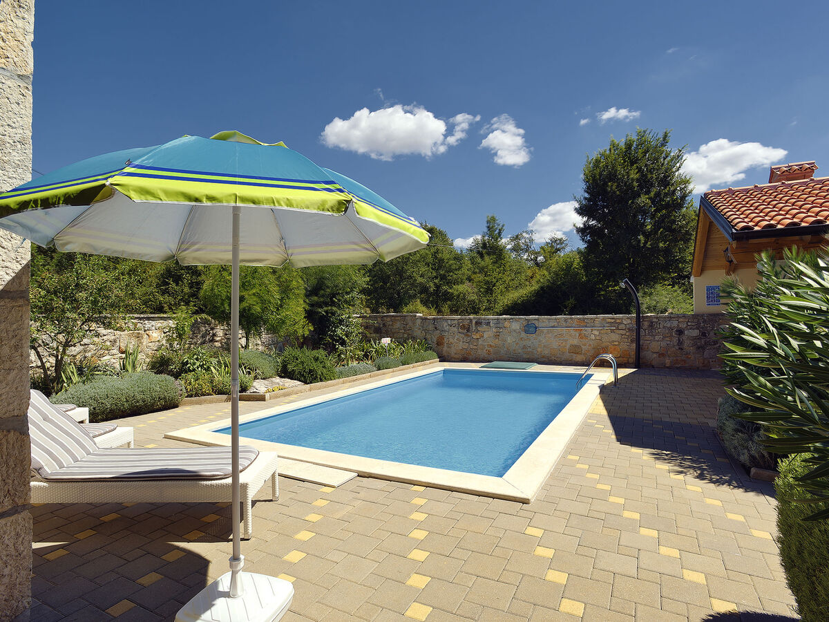 Villa Angelo & Marija, maison 6 pers. avec piscine à Poreč - Photo 2
