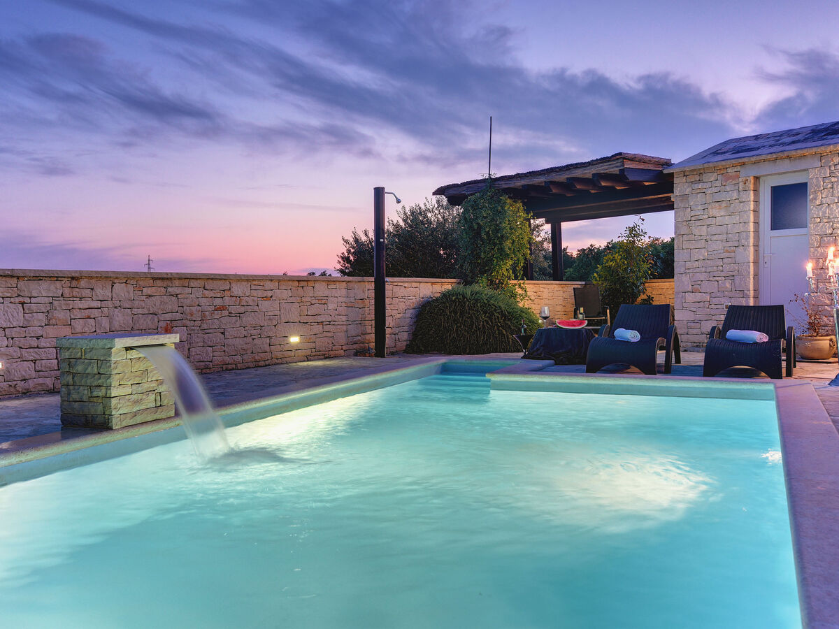 Villa Branka – Maison 4 chambres avec spa et piscine chauffée - Photo 2