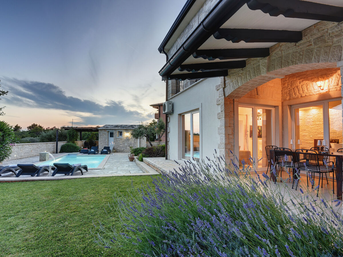 Villa Branka – Maison 4 chambres avec spa et piscine chauffée - Photo 3