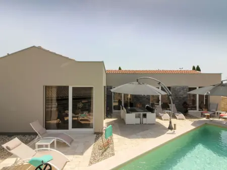 Villa d'Arte : maison moderne piscine chauffée Rovinj