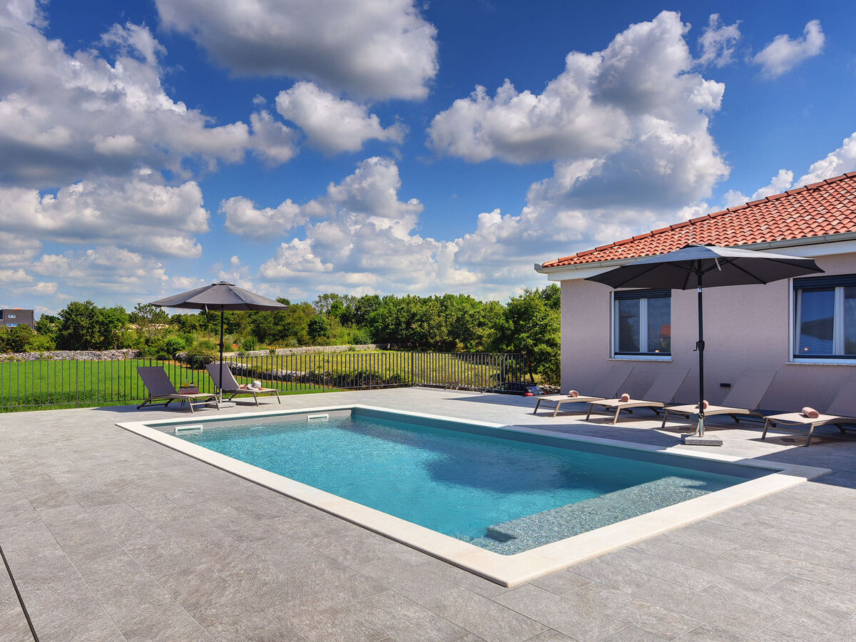 Villa LeMi : maison 3 chambres avec piscine privée - Photo 15