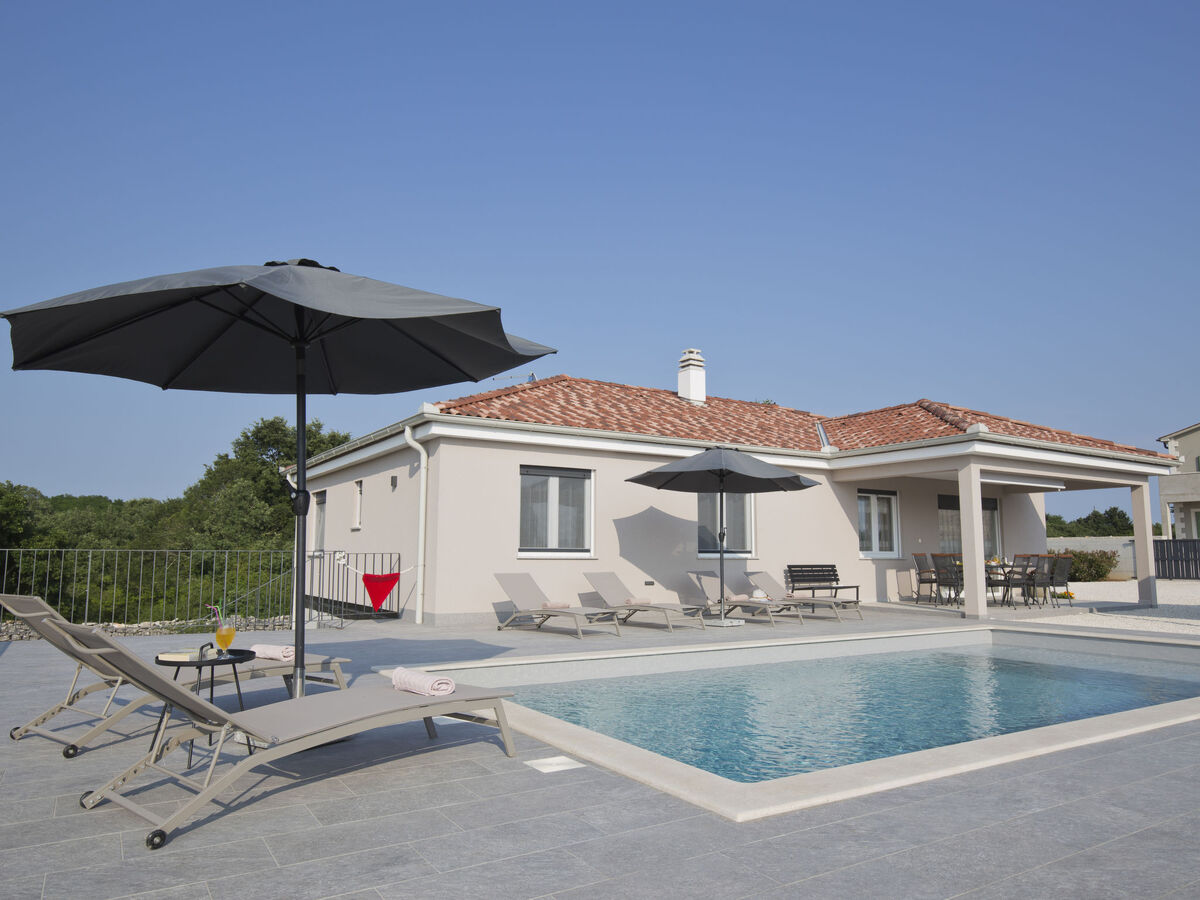 Villa LeMi : maison 3 chambres avec piscine privée - Photo 17