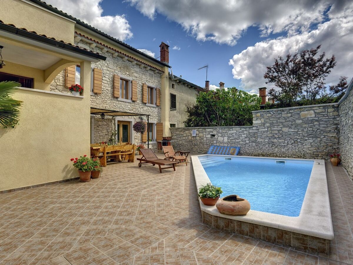 Villa Dea – Maison 8 pers., piscine chauffée à Rovinj - Photo 1