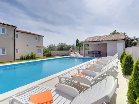 Villa Marcelia : 2 maisons, piscine privée, 16 personnes : photo 2