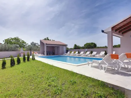 Villa Marcelia : 2 maisons, piscine privée, 16 personnes : photo 3
