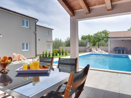 Villa Marcelia : 2 maisons, piscine privée, 16 personnes : photo 5