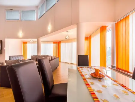 Villa Marcelia : 2 maisons, piscine privée, 16 personnes : photo 8