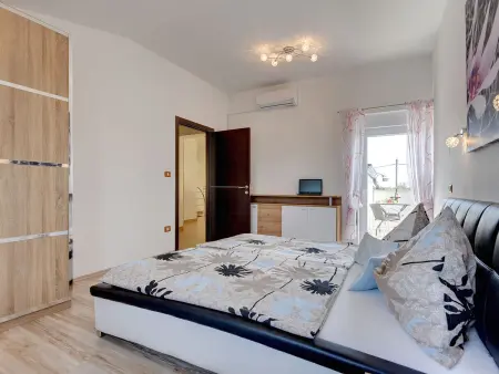 Villa Marcelia : 2 maisons, piscine privée, 16 personnes : photo 20