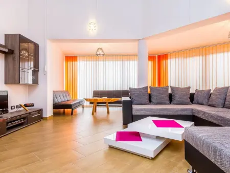 Villa Marcelia : 2 maisons, piscine privée, 16 personnes : photo 58