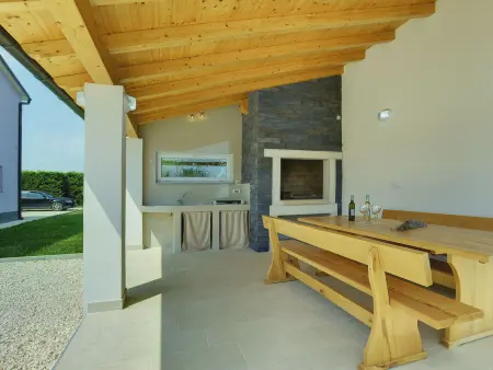 Villa Zeus à Bokordici – piscine et terrasse pour 9 : photo 10