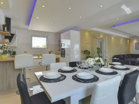 Villa Zeus à Bokordici – piscine et terrasse pour 9 : photo 17