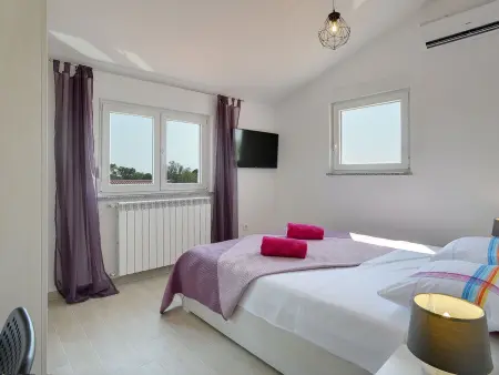Villa Zeus à Bokordici – piscine et terrasse pour 9 : photo 26