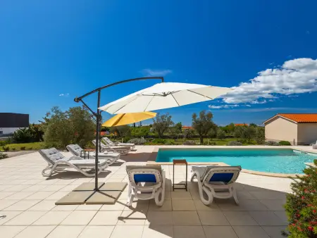 Villa Nirvana : maison 4 chambres avec piscine et sauna : photo 40