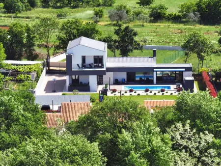 Villa Linea - Maison 3 chambres avec piscine à Fažana
