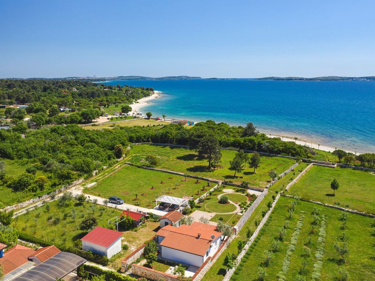 Villa Emily à Fažana, 80 m de la plage - Photo 3