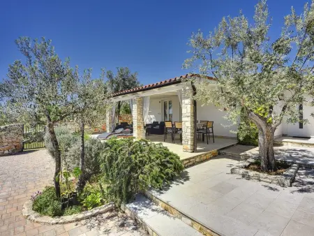Villa Emily à Fažana, 80 m de la plage