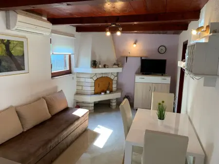 Maison Dorina à Pula, 3 pers., terrasse couverte : photo 4