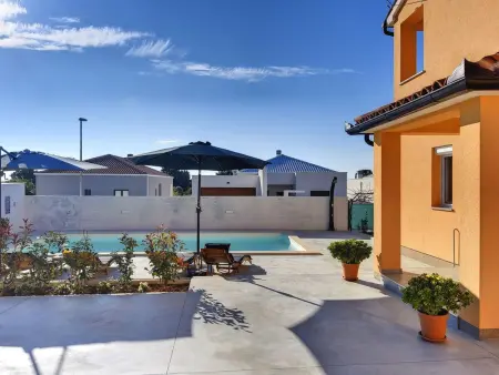 Villa Buzdonka – Maison 4 chambres avec piscine privée : photo 5