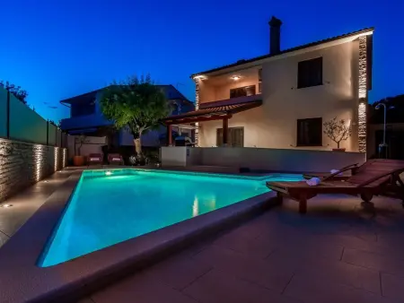 Villa Pula – Maison 3 chambres avec piscine privée : photo 3