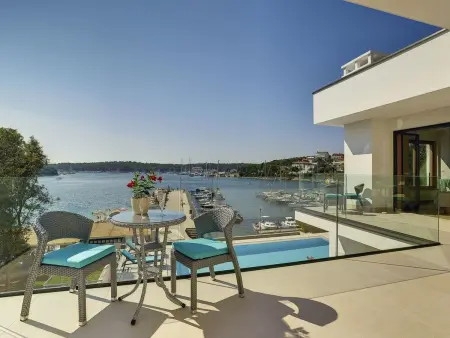 Villa Sail, maison de luxe sur la plage à Pula : photo 2