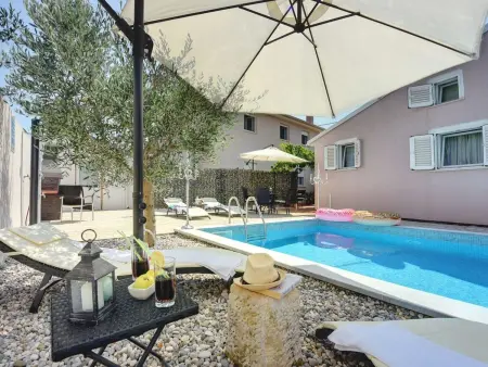 House Michelle : maison avec piscine privée à Pula : photo 3