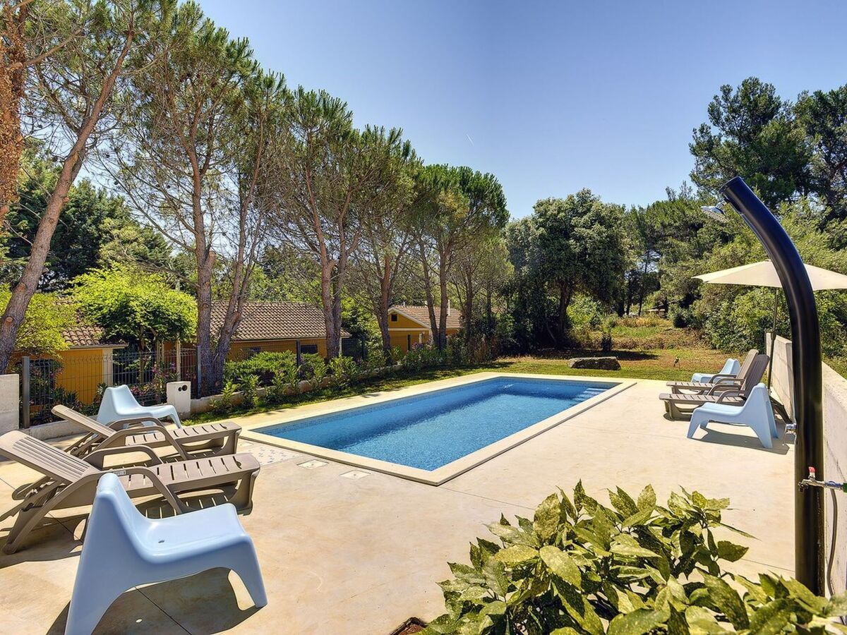 Villa Chiara, maison 3 chambres avec piscine à Premantura - Photo 3
