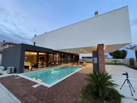 Villa Mediterraneo 2 – Maison 4 chambres, piscine privée : photo 3
