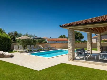 Villa Magica, maison 4 chambres avec piscine chauffable : photo 2