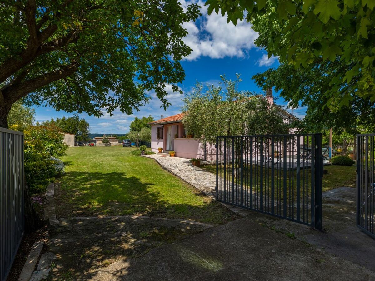 Marlu – Maison avec terrain à Rakalj, près de la mer - Photo 3