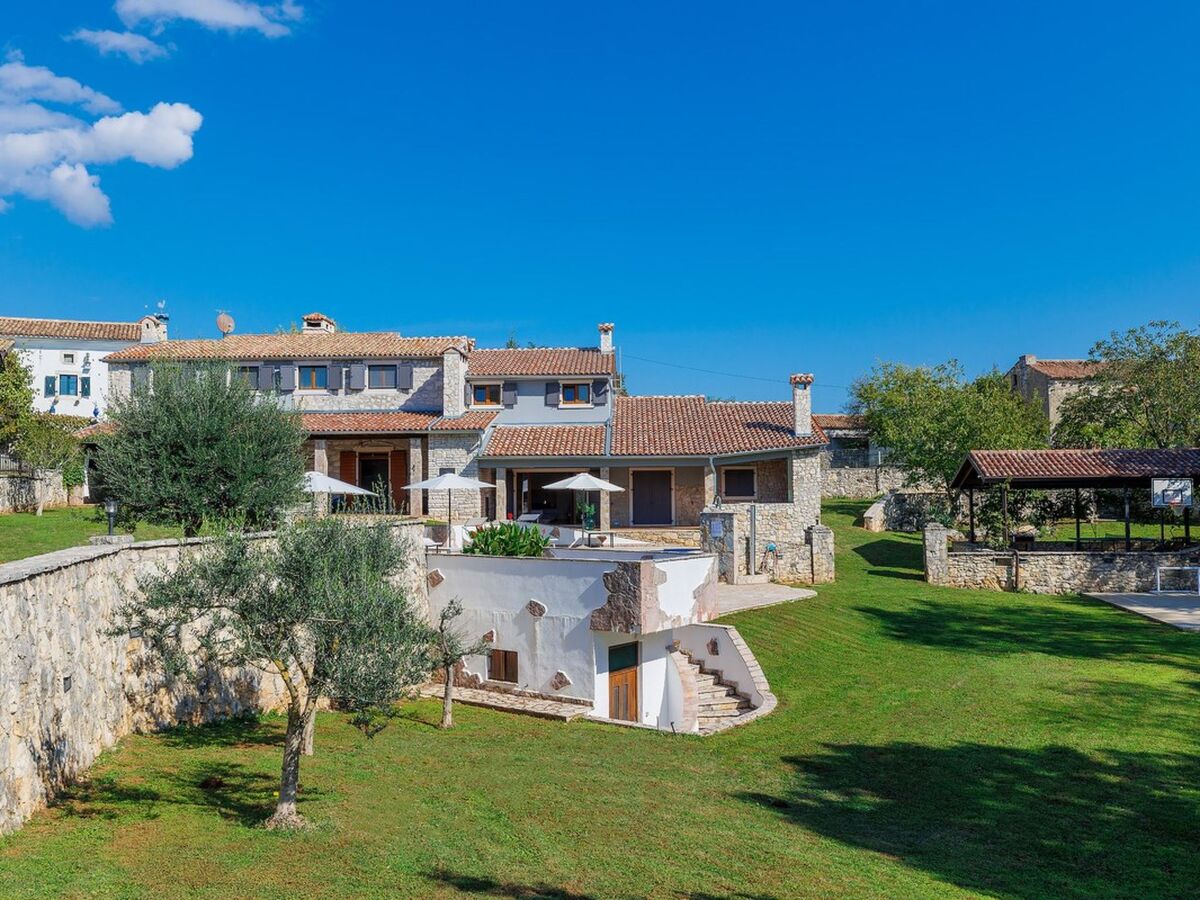 Villa Jurazini : maison 7 chambres avec piscine - Photo 2