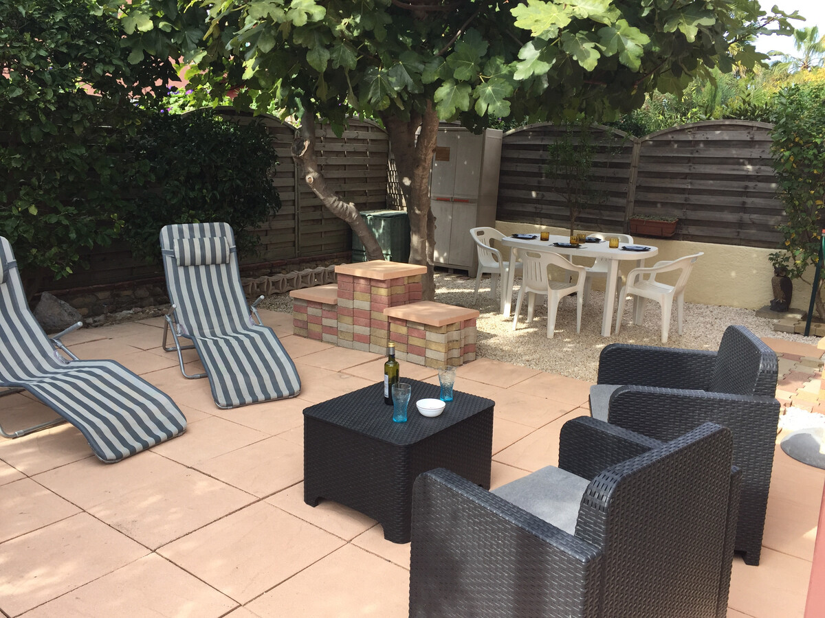 Appart rez-de-jardin 90m² + parking privé - Photo 1