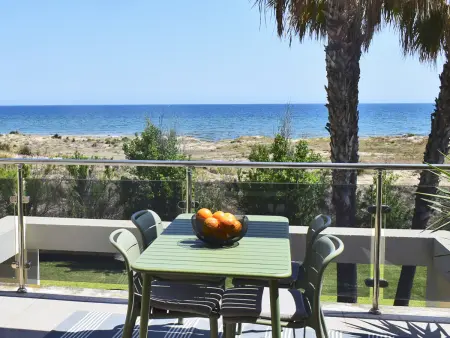 Appartement 6 pers. à 25 m de la plage, piscine : photo 8