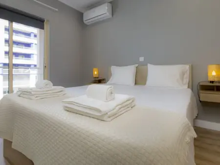 Appartement 81 m² à Portimão, 2 balcons et piscine : photo 2