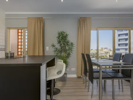 Appartement 81 m² à Portimão, 2 balcons et piscine : photo 12