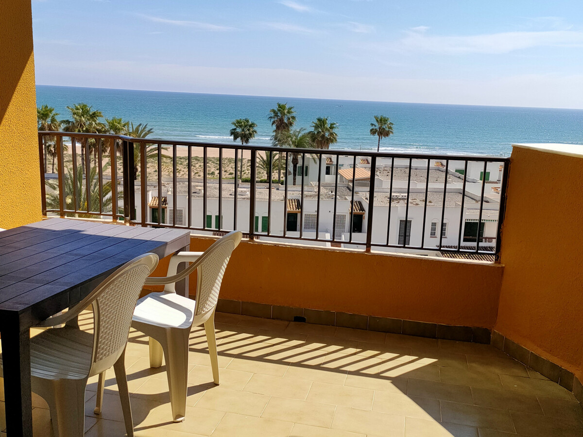 Appartement 3 chambres à 65m de la plage, piscine toute l'année - Photo 2